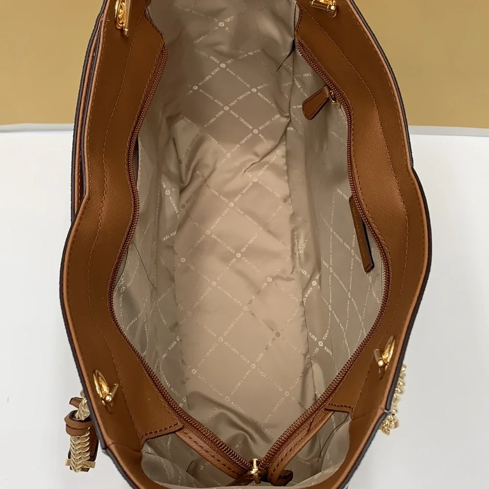 MICHAEL KORS LARGE X CHAIN SHOULDER TOTE BAG VANILLA SIGNATURE - Picture 9 of 16